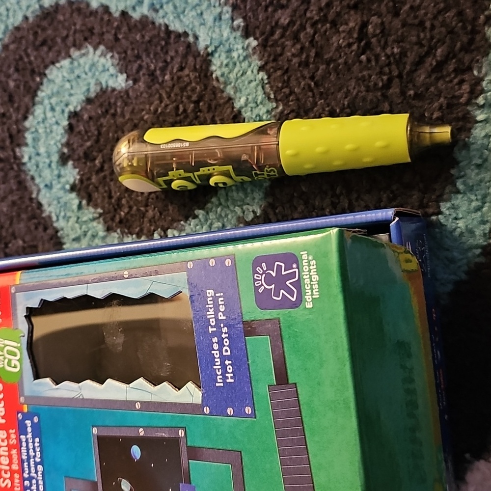 Hot Dots Jr. Interactive Learning Set - Stem Science Facts Dinos, Space, Sharks - Picture 2 of 5
